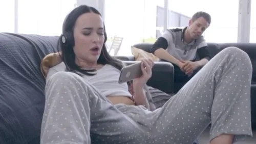 POV 8211 Sasha Sparrow